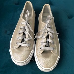 Ked’s tennis shoes